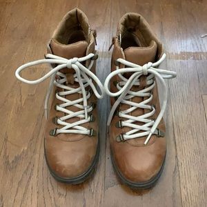 Steve Madden Lora Ankle boot